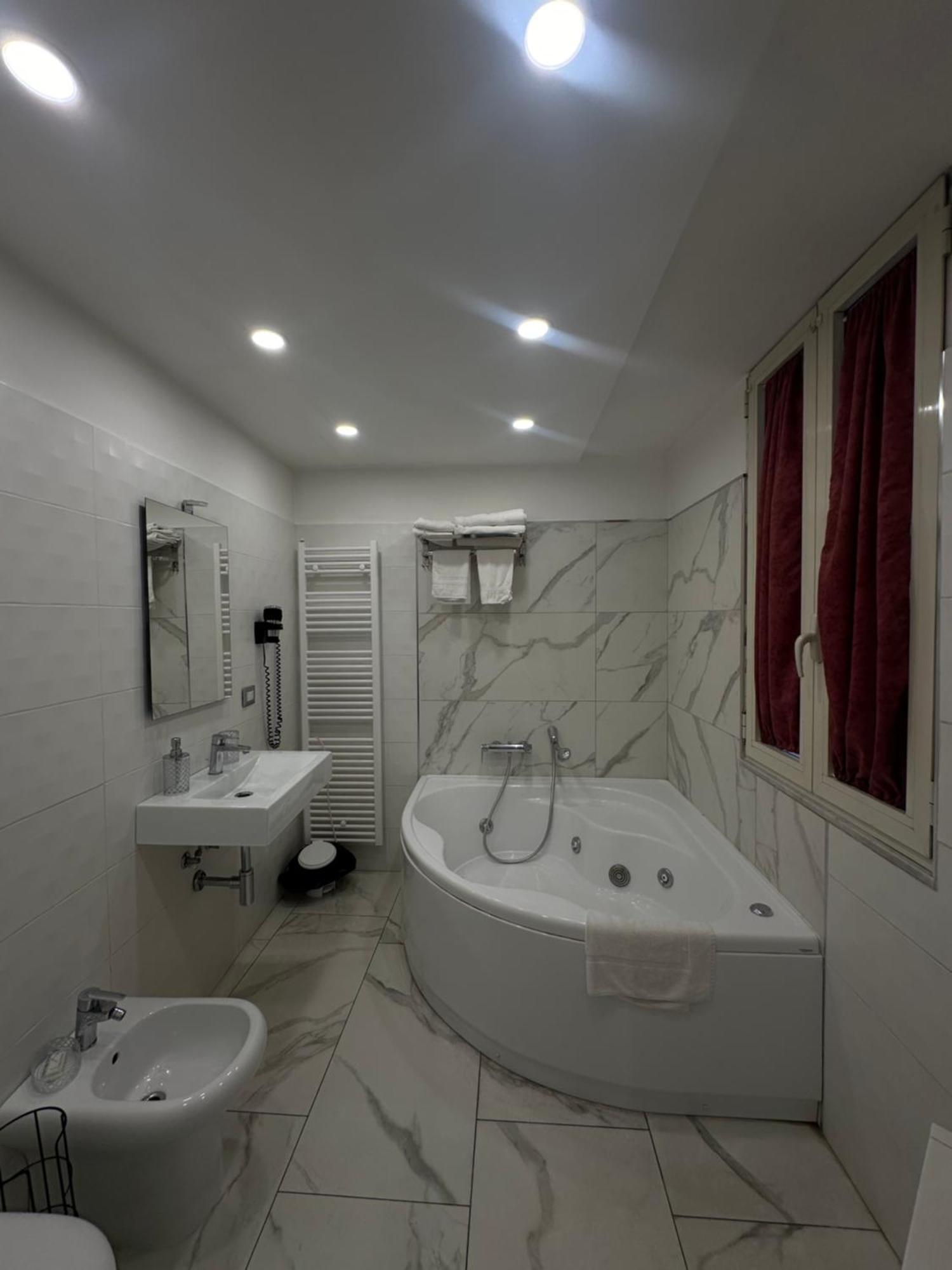Luxury 2.0 Bed and Breakfast Napels Buitenkant foto